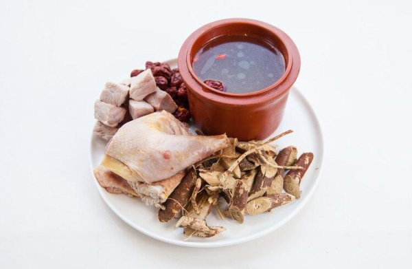 股查查 鸽子肉是肿瘤“发物”，癌症患者不能吃？这4种食物才真的要少吃
